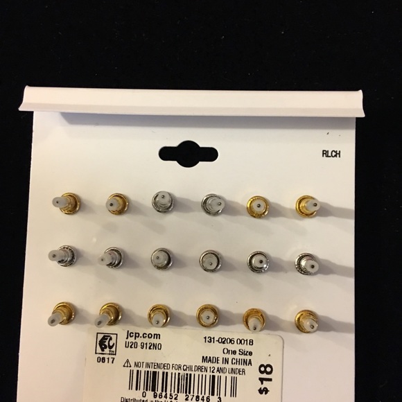 Earrings - Picture 3 of 3